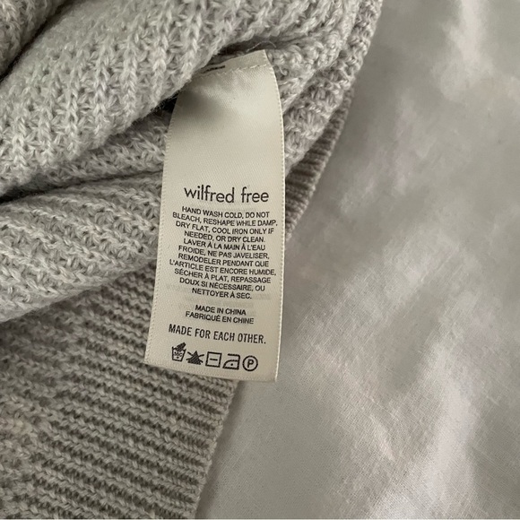 Wilfred Free XS 100% Merino Wool Waffle Knit Grey Gray Sweater Crewneck - Picture 6 of 6